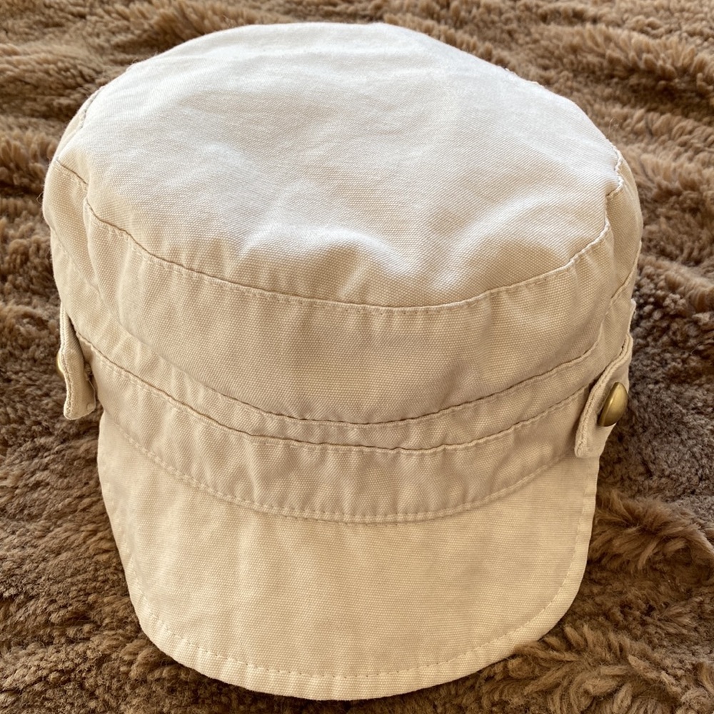 Bundle of shorts J. Crew & AnnTaylor Loft shorts & hat - Picture 14 of 16